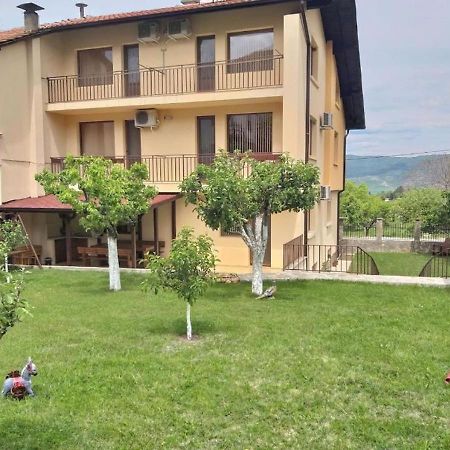 Къща За Гости Демика Sapareva Banya Esterno foto