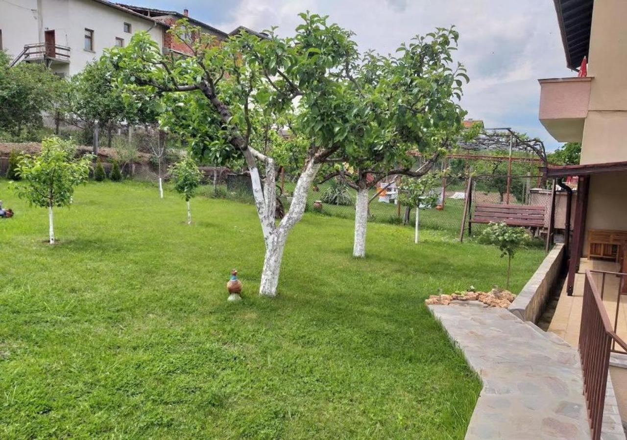 Къща За Гости Демика Sapareva Banya Esterno foto